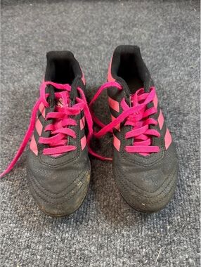 Adidas Kids Size 2.5 Black Pink Soccer Cleats Lace Up Athletic Shoes